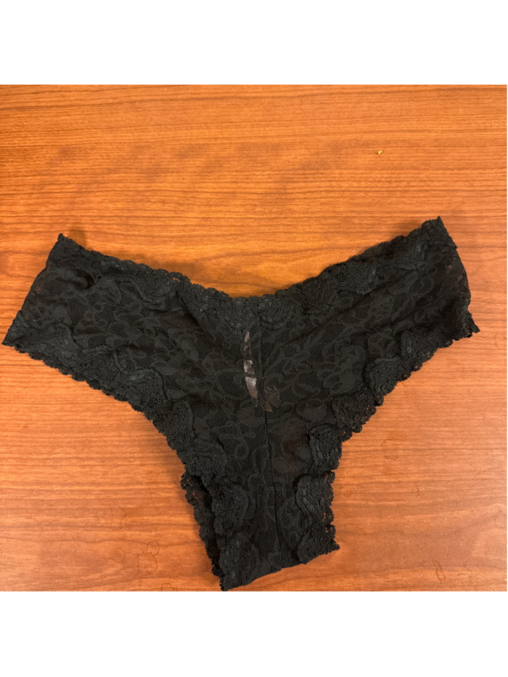 Women's Victoria's Secret Lace Cheeky Panties Black Size M
